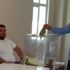 Sapanca'da tekrarlanan seçimde muhtarlık babadan oğula geçti Sapanca'da tekrarlanan seçimde muhtarlık babadan oğula geçti