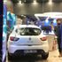 Maltepe’de otomobil iş yerine daldı: 2 yaralı Maltepe’de otomobil iş yerine daldı: 2 yaralı