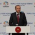 Elinde mikrofonla bekleyen Vali Şahin'e Bilal Erdoğan anonsu Elinde mikrofonla bekleyen Vali Şahin'e Bilal Erdoğan anonsu