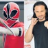 Kırmızı Power Ranger, arkadaşını kılıçla öldürdü