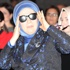Emine Erdoğan, görme engellileri anlamak için özel gözlük taktı