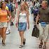 İngiliz turistler yeniden Türkiye'yi tercih ediyor İngiliz turistler yeniden Türkiye'yi tercih ediyor