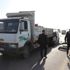 Hafif ticari araç kamyona çarptı: 2 ölü Hafif ticari araç kamyona çarptı: 2 ölü