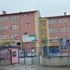 Tabanca ile 2 öğrenciyi rehin aldı