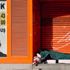Perakendeci devlet destekleriyle ayakta, yeni dalga korkutuyor Perakendeci devlet destekleriyle ayakta, yeni dalga korkutuyor