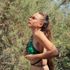 Ünlü oyuncu Serenay Sarıkaya, leopar desenli mayosuyla poz verdi