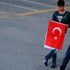 AKP genel merkezi önünde sessiz bekleyiş AKP genel merkezi önünde sessiz bekleyiş