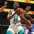 Kemba Walker 60 sayıyla izleyenleri büyüledi Kemba Walker 60 sayıyla izleyenleri büyüledi
