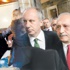 Kılıçdaroğlu'na yumruk atan Övet için yakalama kararı Kılıçdaroğlu'na yumruk atan Övet için yakalama kararı