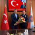 CHP'li Özgür Özel'den polislere özlük hakları sözü CHP'li Özgür Özel'den polislere özlük hakları sözü