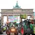 Çiftçiler Berlin'in kapısına dayandı Çiftçiler Berlin'in kapısına dayandı