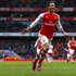 Mesut Özil geri döndü, Aston Villa'yı görünce...