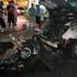 Kundaklanan motosiklet ile yakınındaki minibüs yandı