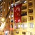 ﻿Mardin şehidinin evine dev Türk bayrağı asıldı