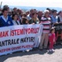 Termik karşıtları siyah çelenk bıraktı