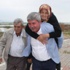 CHP'li vekil annesini oy vermeye sırtında götürdü