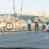 Bir kişi intihar etti, İstanbul trafiği durdu