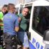 Ehliyetsiz sürücü polise yakalanınca ortalığı birbirine kattı, motosikletini yakmaya çalıştı Ehliyetsiz sürücü polise yakalanınca ortalığı birbirine kattı, motosikletini yakmaya çalıştı