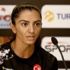 Özlem Kaya gözünü madalyaya dikti Özlem Kaya gözünü madalyaya dikti