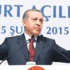Biri kaset veriyor diğeri biat ediyor