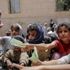 Yemen'deki çaresiz annelerin, çocuklarını satmaya başladıkları iddia edildi