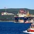 Yüzen dev Çanakkale Boğazı ndan geçti