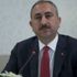 Adalet Bakanı Gül'den büyüklere saygı mesajı: Virüsler gelir geçer; geride saygı kalır, sevgi yayılır