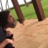 Jim Carrey ağzıyla kuş besledi
