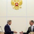 Başbakan Ahmet Davutoğlu, John Kerry ile görüştü Başbakan Ahmet Davutoğlu, John Kerry ile görüştü