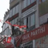 CHP binasından polise sandalyeli saldırı
