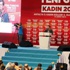 Başbakan Davutoğlu'nu kadınlar korudu Başbakan Davutoğlu'nu kadınlar korudu