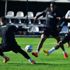 Beşiktaş'ta Covid-19 olan 2 futbolcu Başakşehir'e yetişebilir Beşiktaş'ta Covid-19 olan 2 futbolcu Başakşehir'e yetişebilir