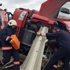 TEM'de TIR devrildi, trafik felç oldu