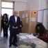 Herkes Binali Yıldırım zannetti: Benzeri meraklı bakışlar arasında oy kullandı