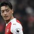 Mesut Özil, Liverpool maçı kadrosuna alınmadı