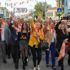 Onbinler 'Turuncu Şenlik'te buluştu Onbinler 'Turuncu Şenlik'te buluştu
