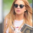Hollywoodlu aktris Kur'an ile görüntülendi