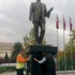 Atatürk büstüne aşk yazısı yazıldı