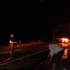 Teröristler yol kesip araç yaktılar! Teröristler yol kesip araç yaktılar!