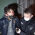 Çatıdan çatıya kaçmaya çalışan hırsız, polise yakalanınca ağladı