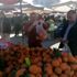 Pazarcılar sebze ve meyveyi seçtirmedi