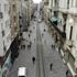 Uyarılara rağmen İstiklal Caddesi yine kalabalık