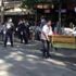 Ankara'da açlık grevine desteğe gelenlere polis müdahalesi: Gözaltılar var Ankara'da açlık grevine desteğe gelenlere polis müdahalesi: Gözaltılar var