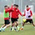 Antalyaspor yağmur altında çalıştı