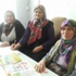 Yaşlı Kadınlar Okuma Yazma Öğreniyor