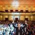 130 yıllık salonda konser verdi