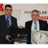 Belediyeden Muhtarlara Yılbaşı Hediyesi Belediyeden Muhtarlara Yılbaşı Hediyesi