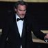 Joaquin Phoenix: Kendimizde bir ineği yapay olarak dölleyip yavrusunu çalma hakkını görüyoruz