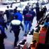 Önce dövdüler sonra polise teslim ettiler