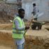 Futbol için ülkesini terk eden Kamerunlu, gündelik işlerde çalışıyor